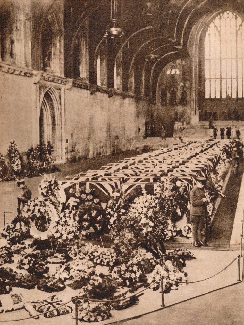 R101 zeplin felaketinin kurbanları, Westminster Hall, Londra, 1930 1935 by Unbekannt