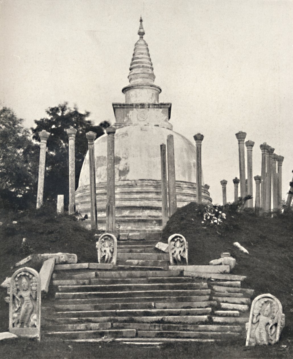 Thuparama Dagoba zu Anuradhapura, 1926 by Unbekannt