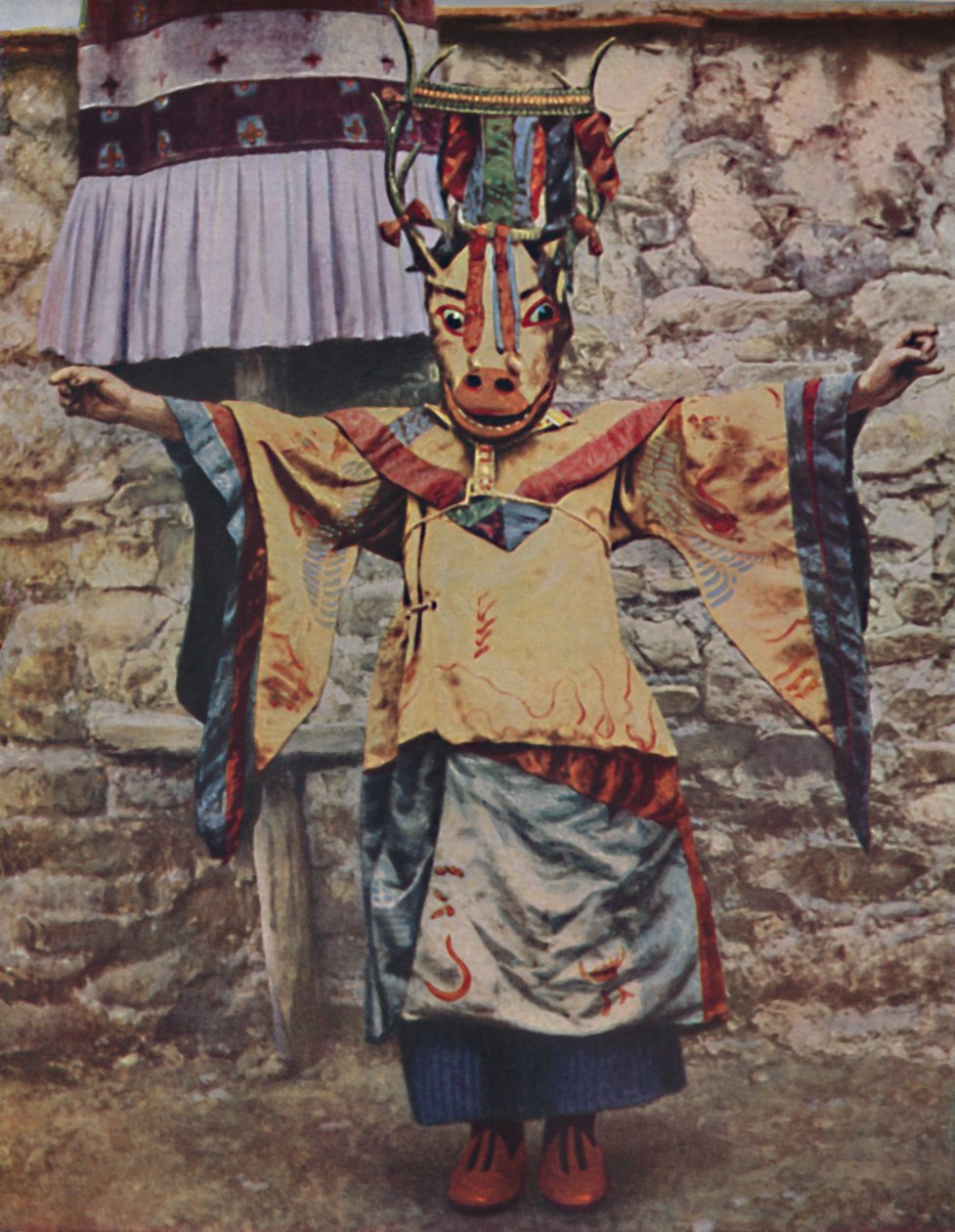 Tibet lama şeytan dansı için giyinmiş, c1935 by Unbekannt