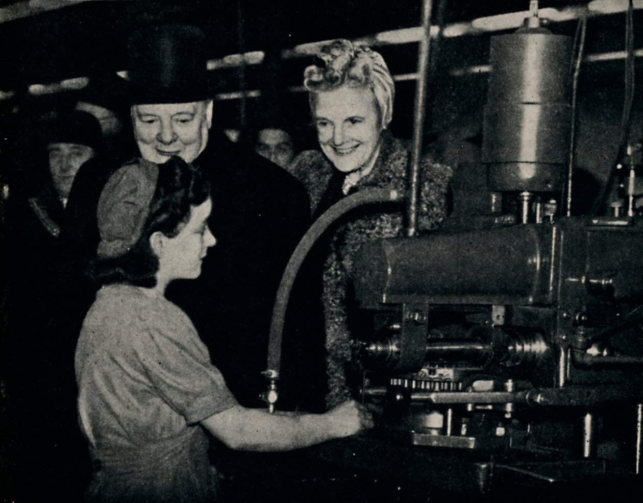 Bir Silah Fabrikasında Teftiş Turu, 1940