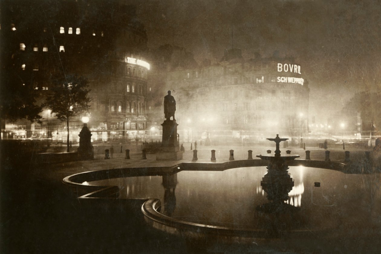 Trafalgar Meydanı. Charing Cross