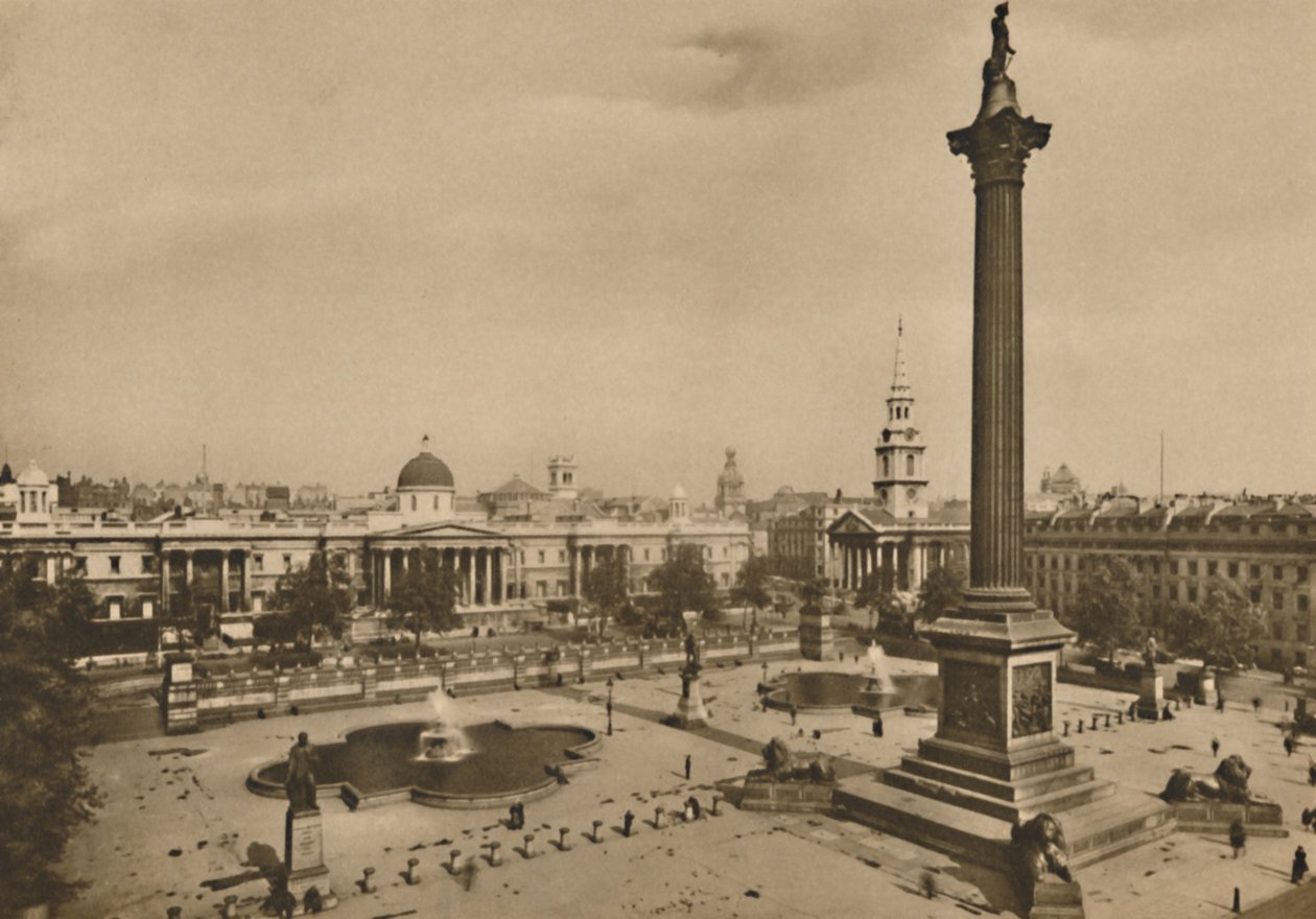 Trafalgar Meydanı. Kral Şahinlerinin Bir Zamanlar Kraliyet Atlarıyla Birlikte Tutulduğu Yer, c1935. by Unbekannt