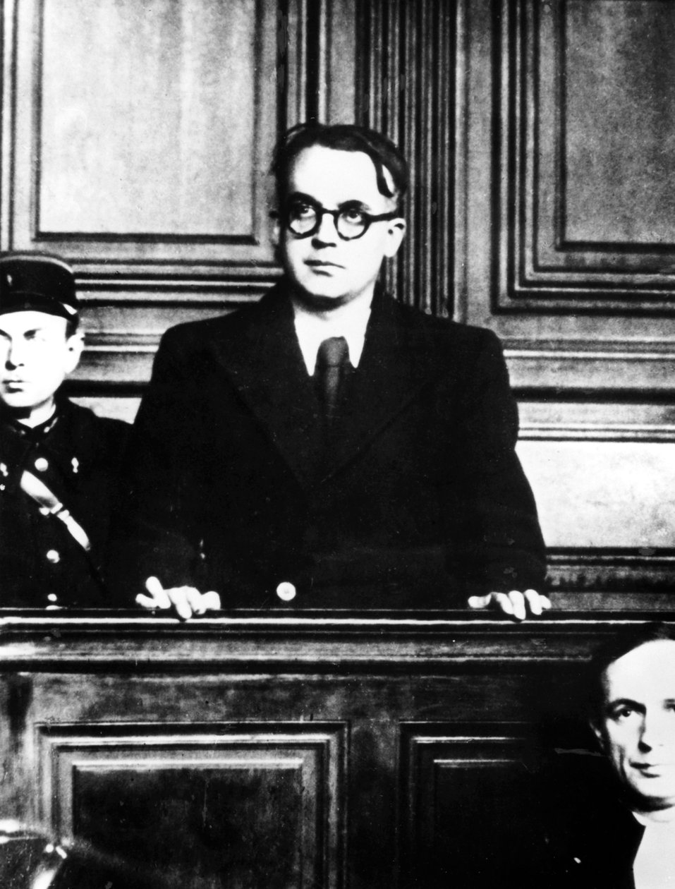 Fransız Nazi yanlısı yazar Robert Brasillach