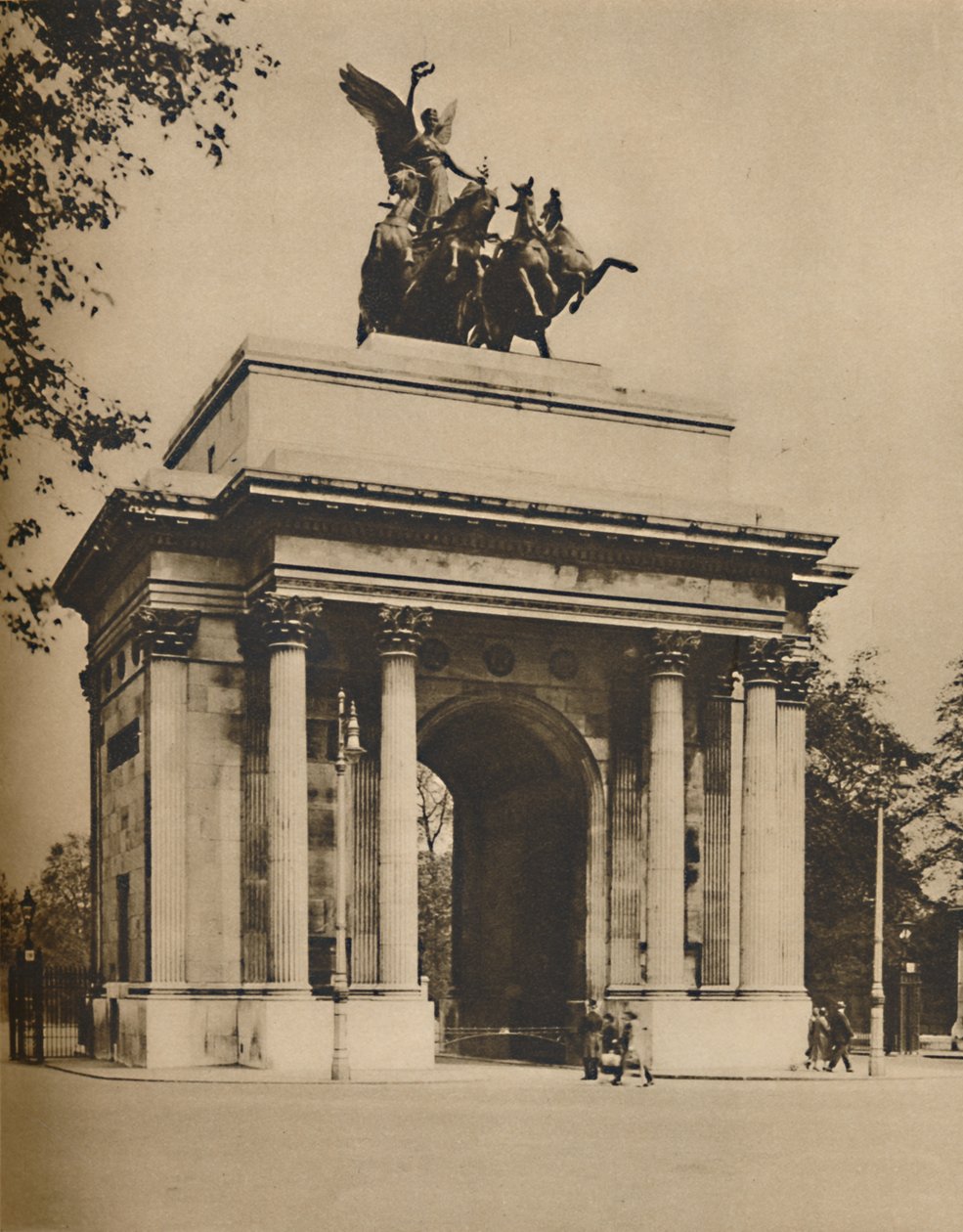 Zafer Takı Hyde Park