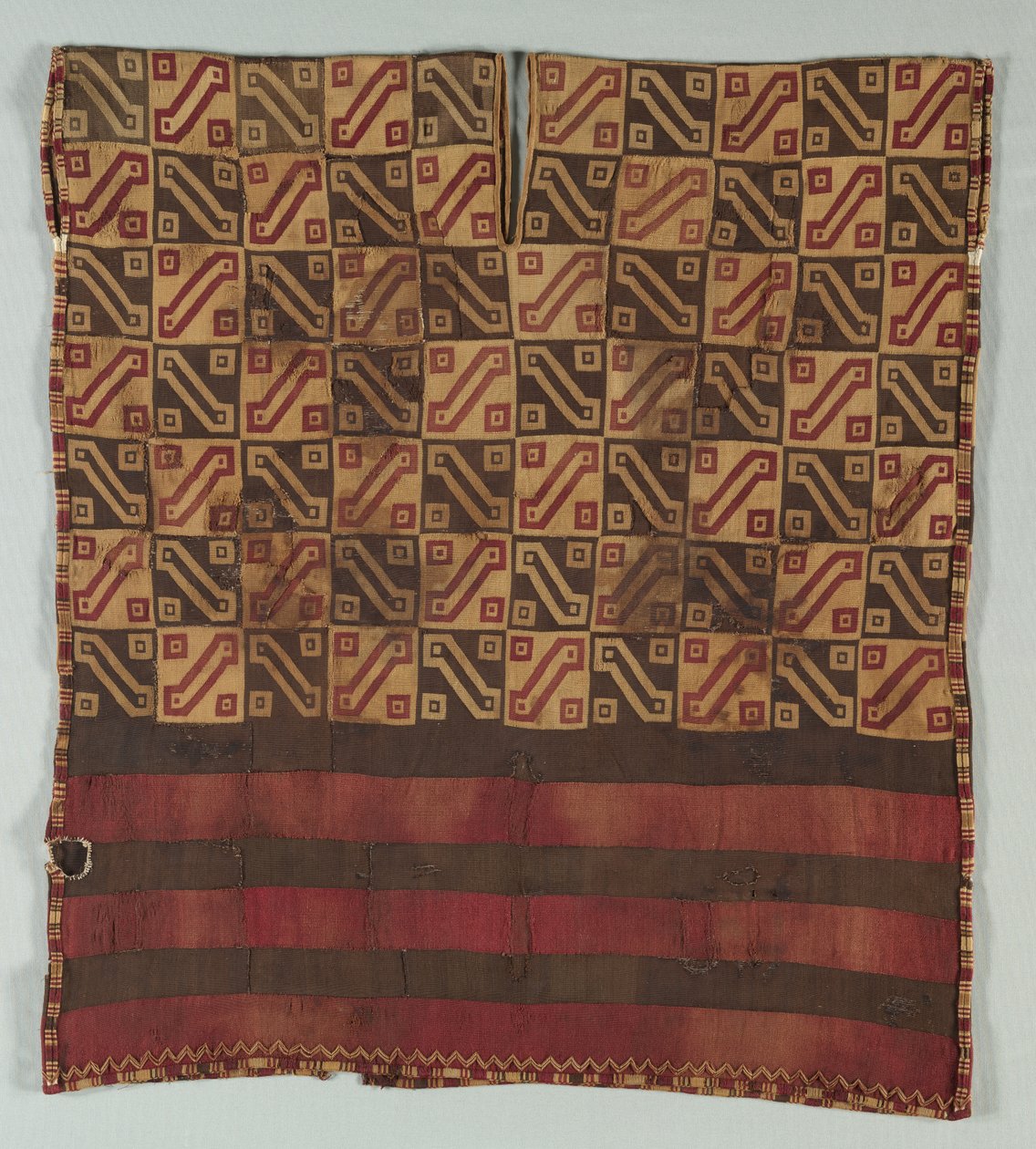 Tunik, ç. 1400-1540. by Unbekannt