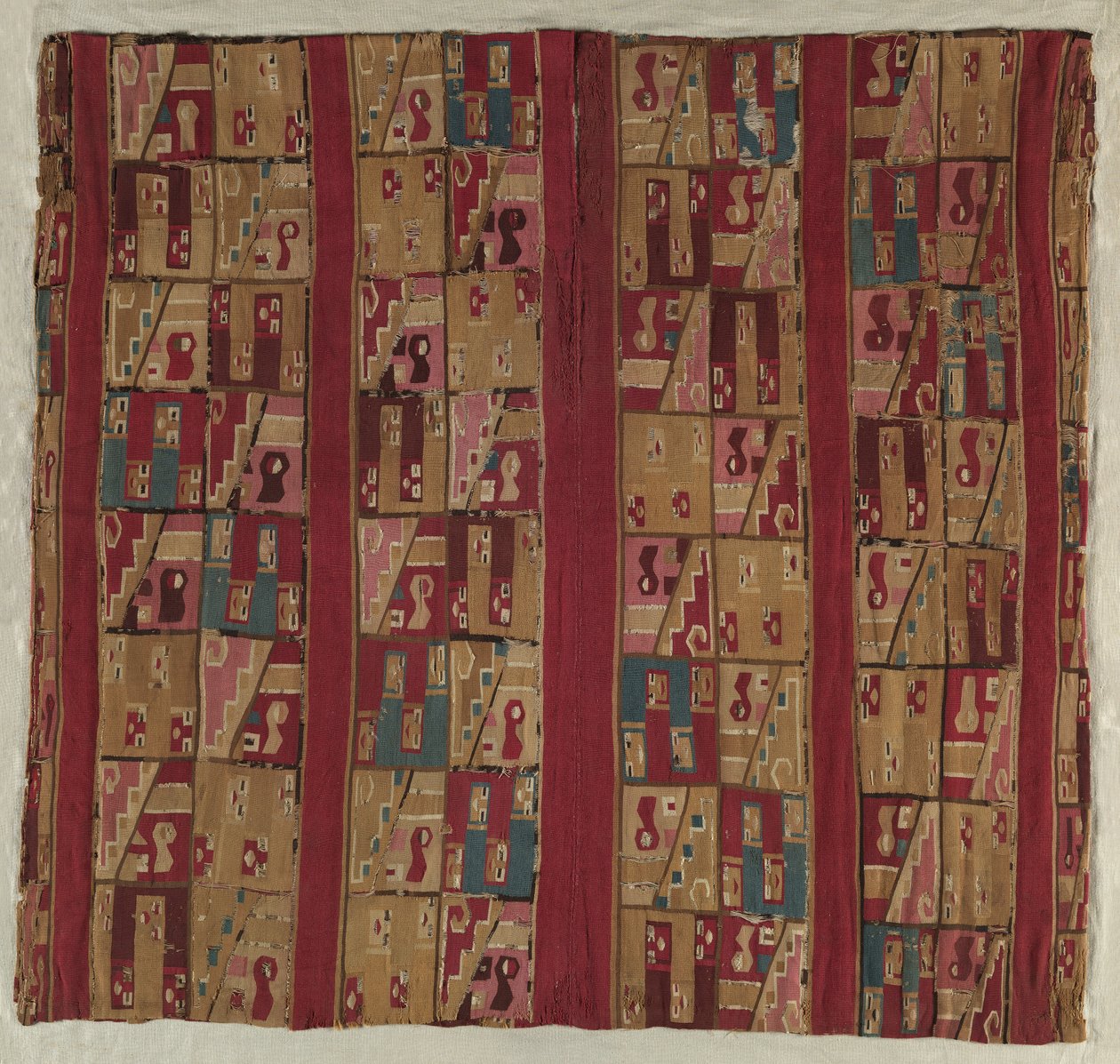Tunik, ç. 700-1100. by Unbekannt