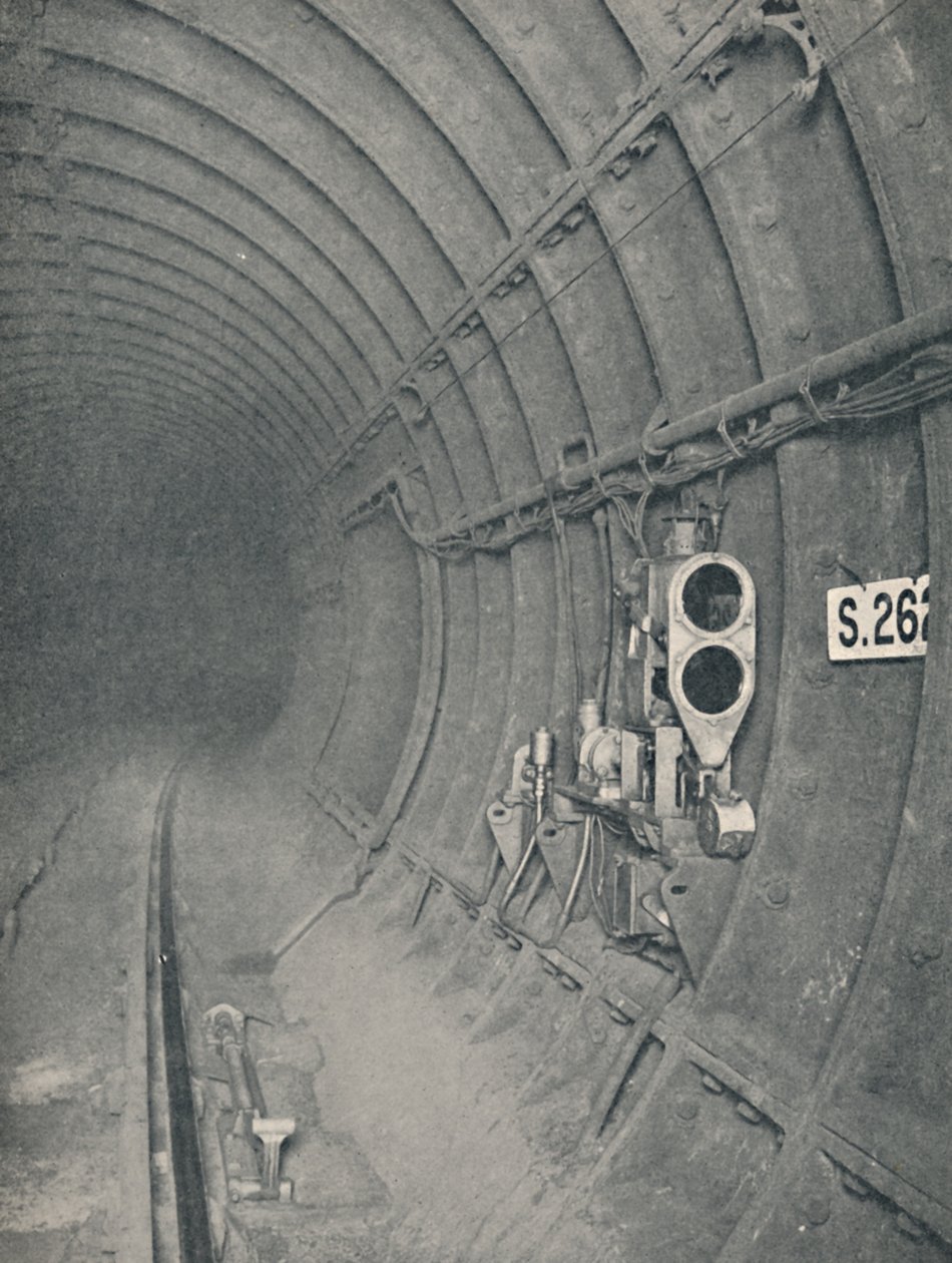 Tünel Sinyali ve Otomatik Tren Durdurma. Londra Yeraltı Demiryolları, 1926 by Unbekannt