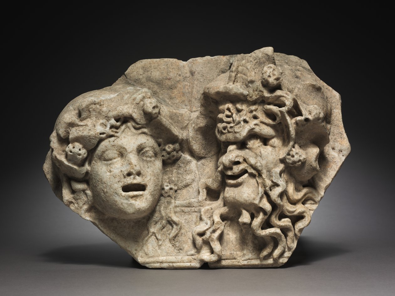 İki Maske, 200