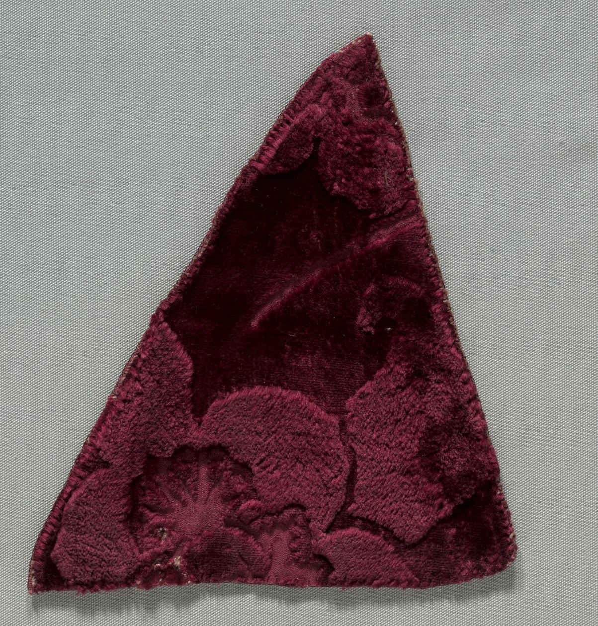 Birlikte Dikilmiş İki Kadife Parça, 1400