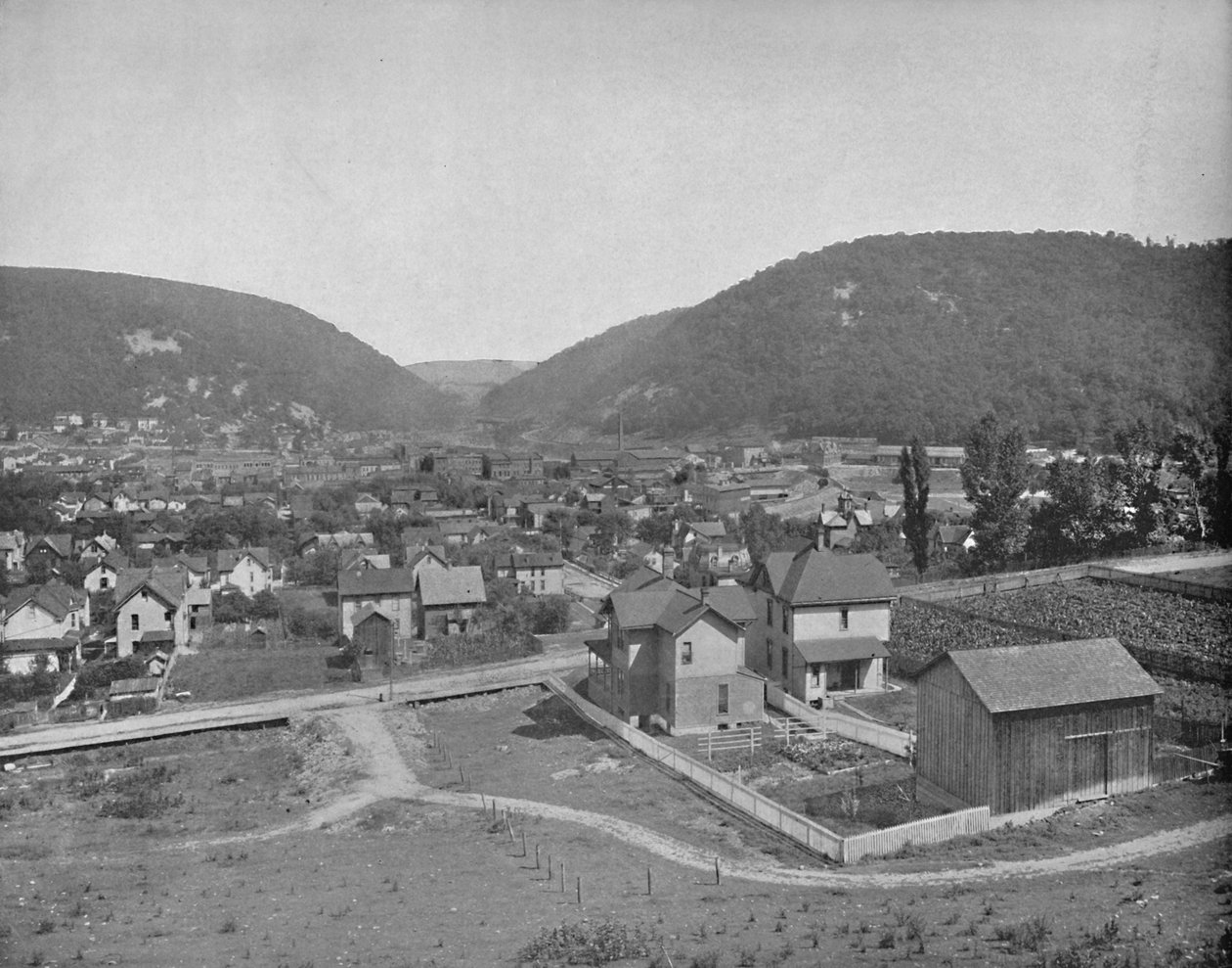 Tyrone, Penn, c1897. by Unbekannt