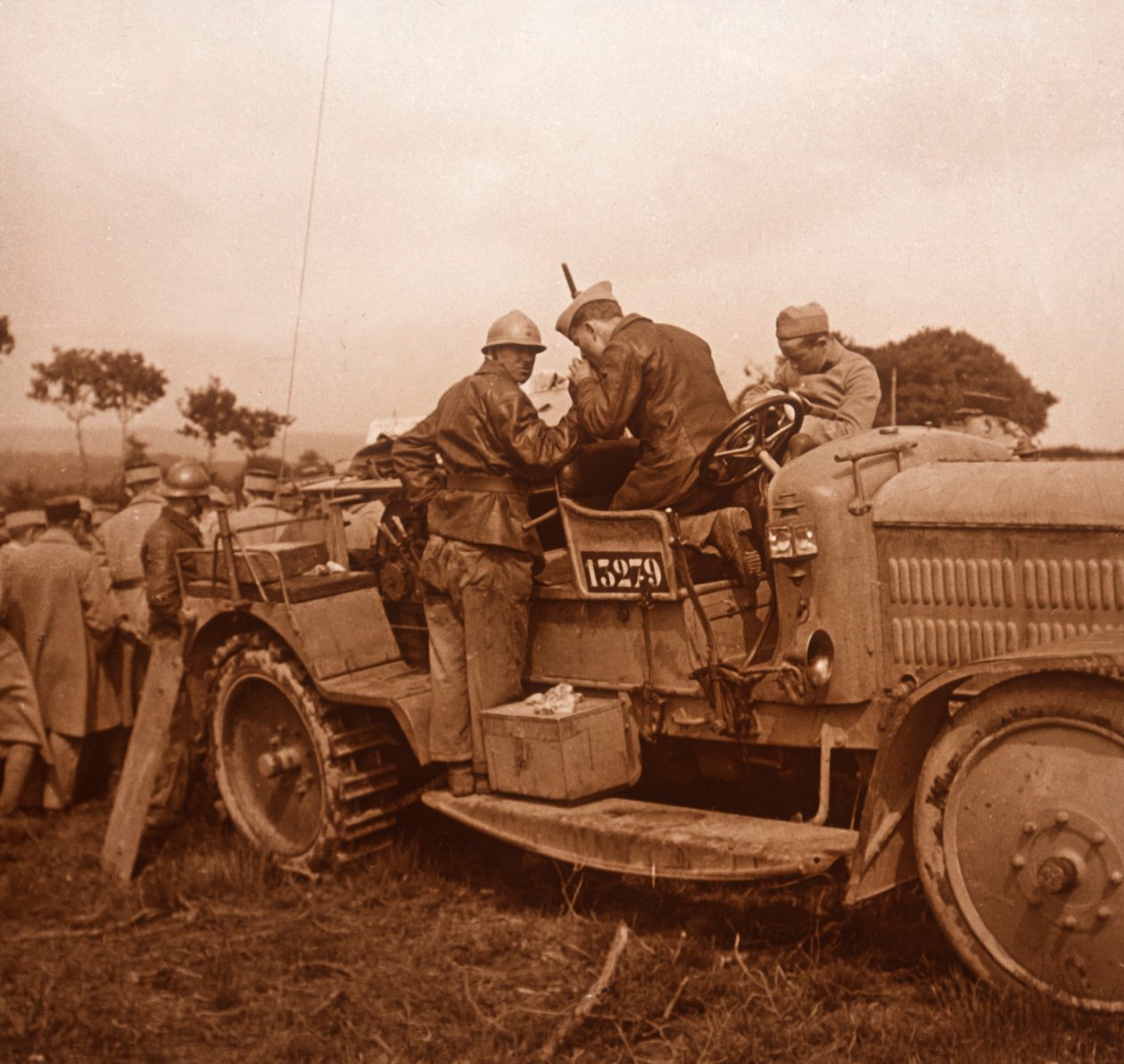 Baraj balonu için vincin kullanımı, Somme, kuzey Fransa, c1914-c1918. by Unbekannt