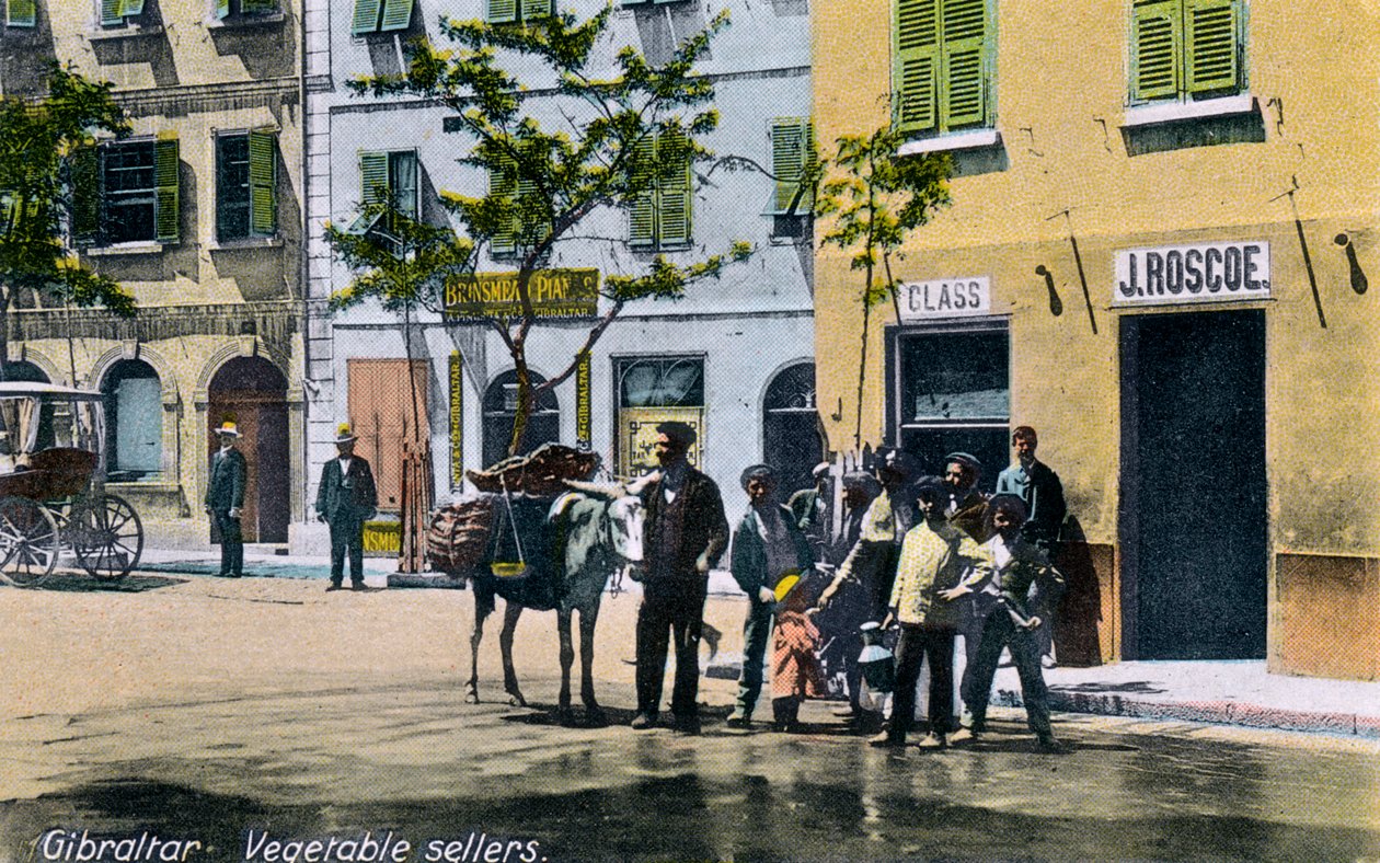 Sebze satıcıları, Cebelitarık, 1945 by Unbekannt