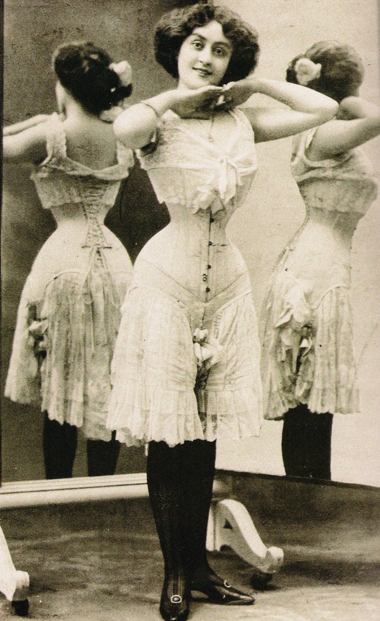 Viktorya dönemi korse, 1890