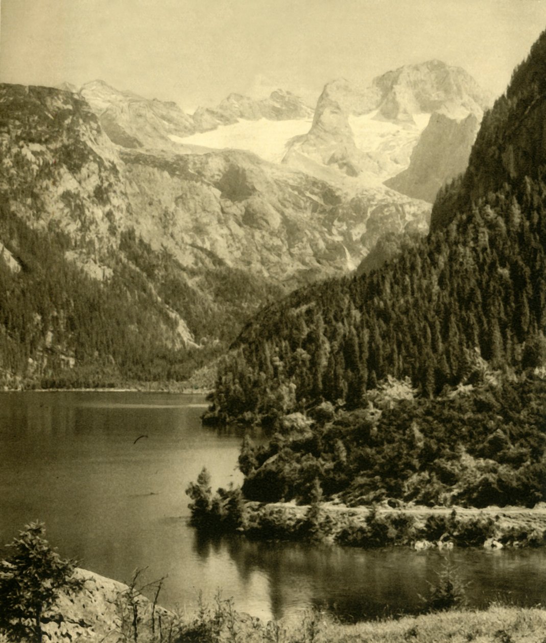 Vorderer Gosausee ve Dachstein Dağları, Yukarı Avusturya, c1935. by Unbekannt