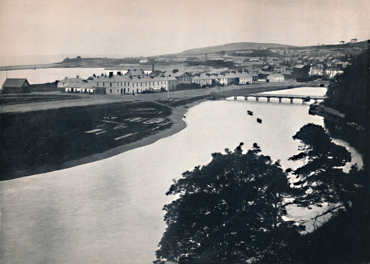 Wicklow - Kasabanın ve Nehrin Genel Görünümü, 1895 by Unbekannt