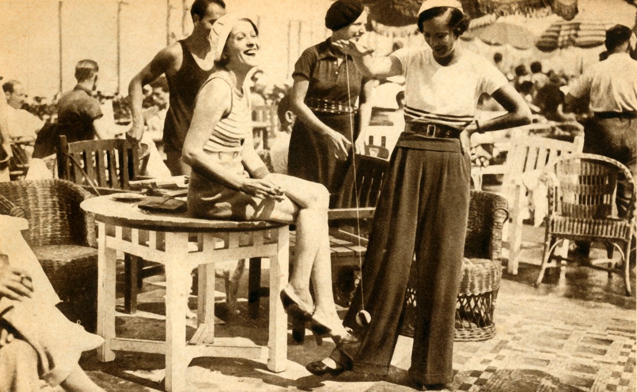 Yoyolu kadınlar, 1932, 1933. by Unbekannt