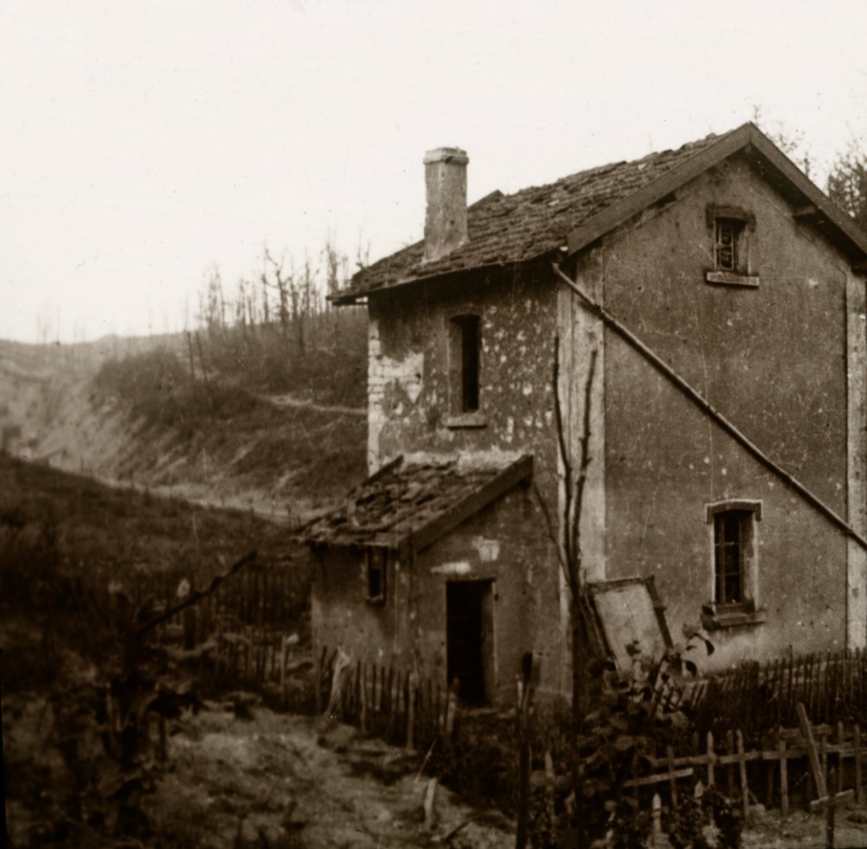 Ahşap haçlar, Tavannes Tüneli, Verdun, kuzey Fransa, c1914-c1918 by Unbekannt