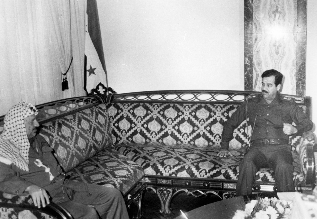 Yaser Arafat ve Saddam Hüseyin, Irak, 1987 by Unbekannt