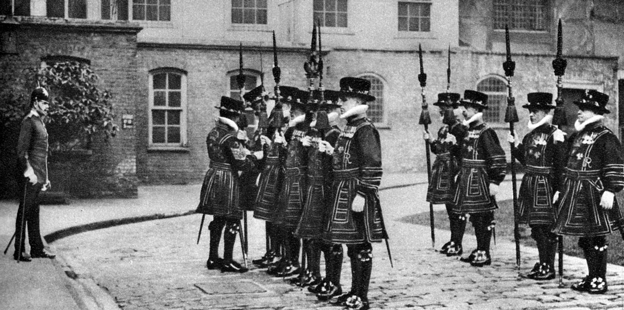 Yeomen Warders Londra Kulesi