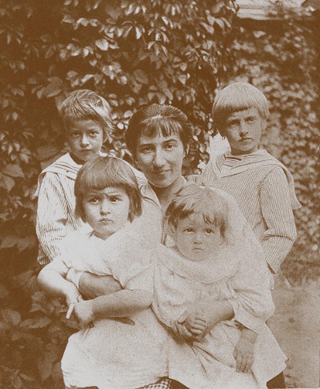 Zinaida Serebriakova çocuklarıyla birlikte, 1920