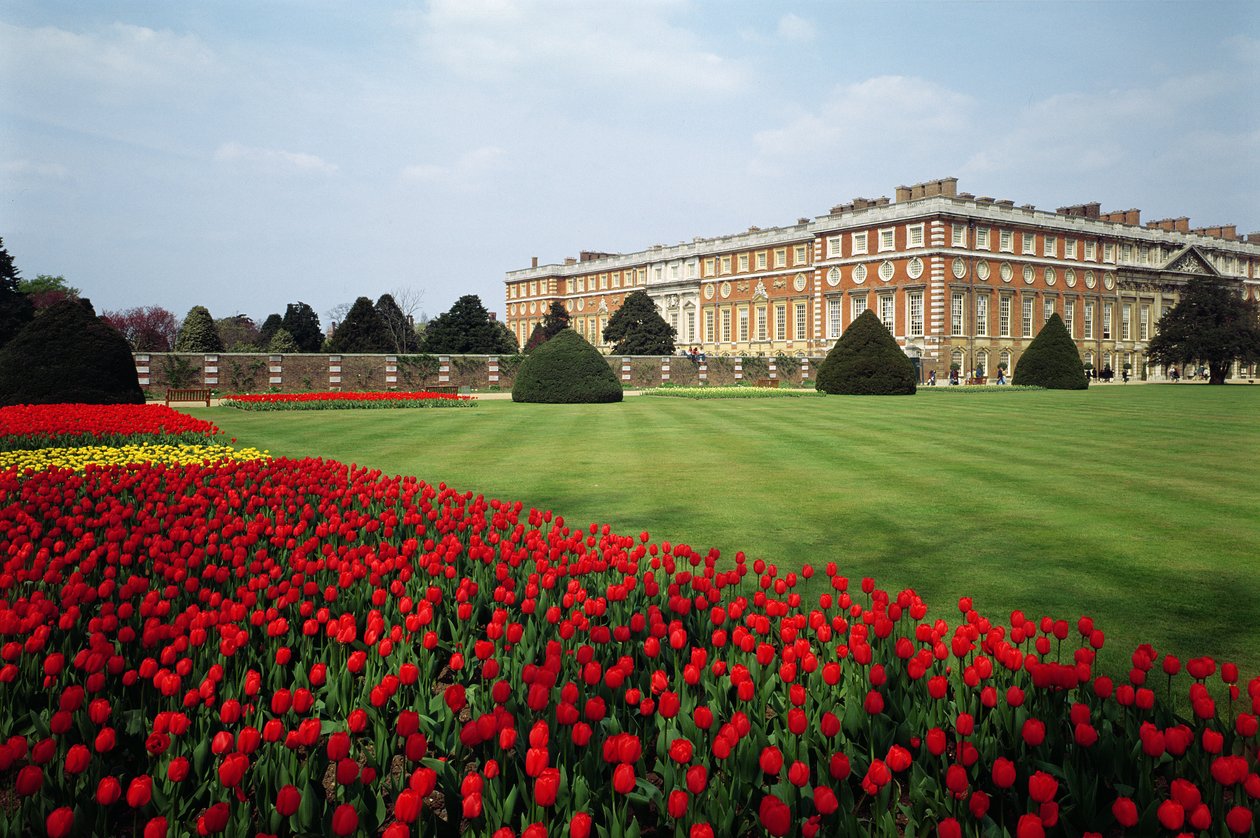 Baharda Hampton Court Sarayı by Unbekannt Unbekannt