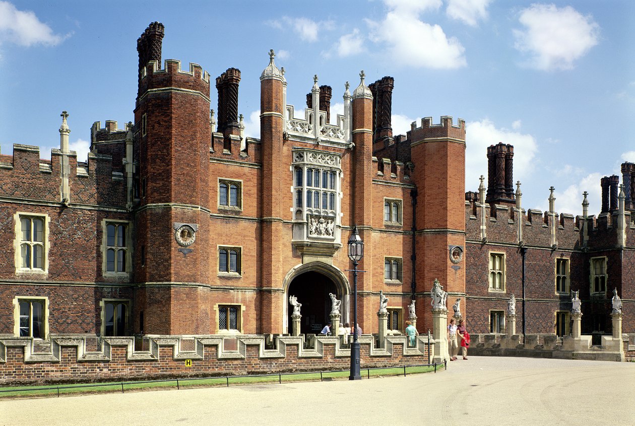 Hampton Court Sarayı, Bahar 14 ve 1520