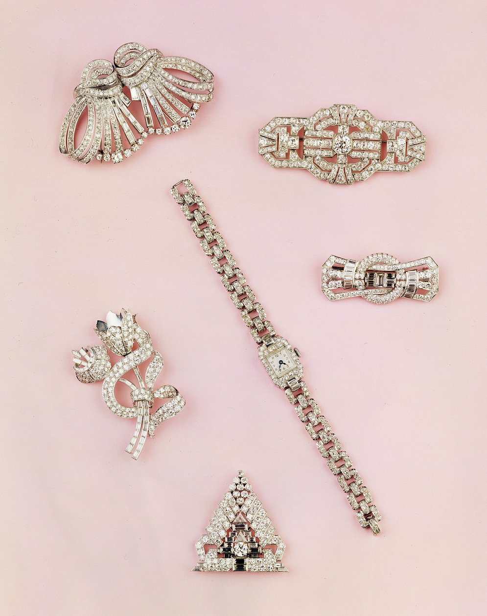 Elmas takı seçimi: baget ve markiz şekilli elmas sprey broş; Art Deco elmas klipsi; panel elmas broş; ladys dikdörtgen kasa elmas izle by Unbekannt Unbekannt