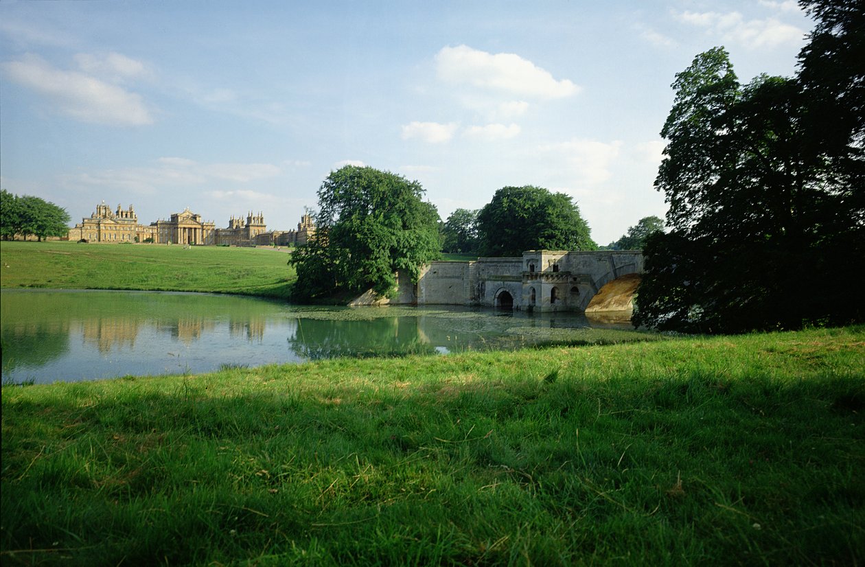 Gölden görünüm, Blenheim Sarayı, Oxfordshire by Unbekannt Unbekannt