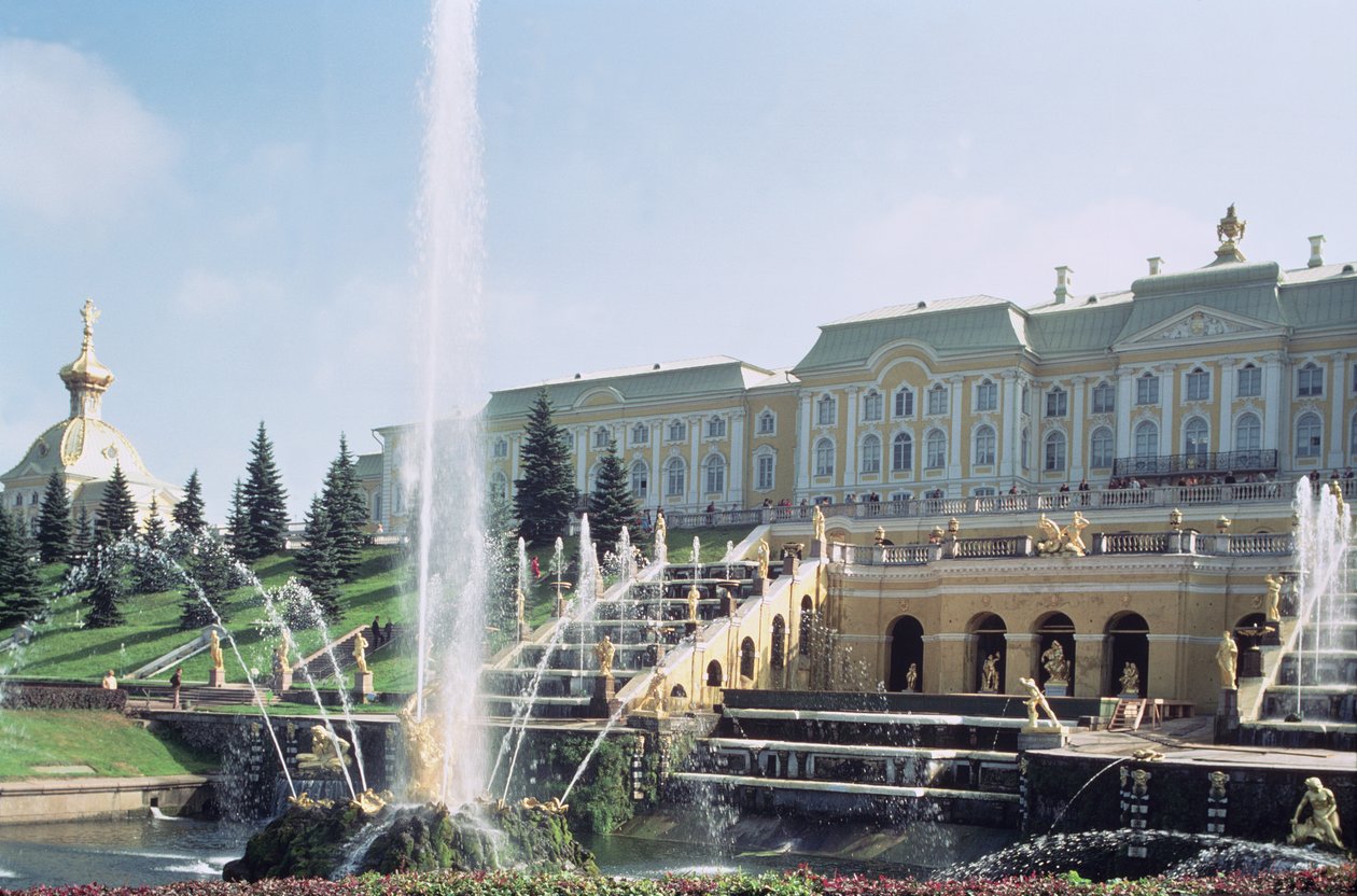 Teraslardan Samson Çeşmesi üzerinden Peterhof Sarayı