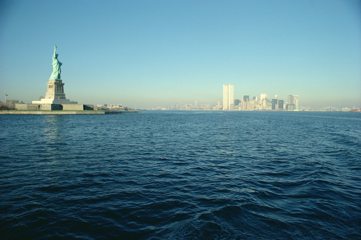 Özgürlük Anıtı ve Manhattan Adası