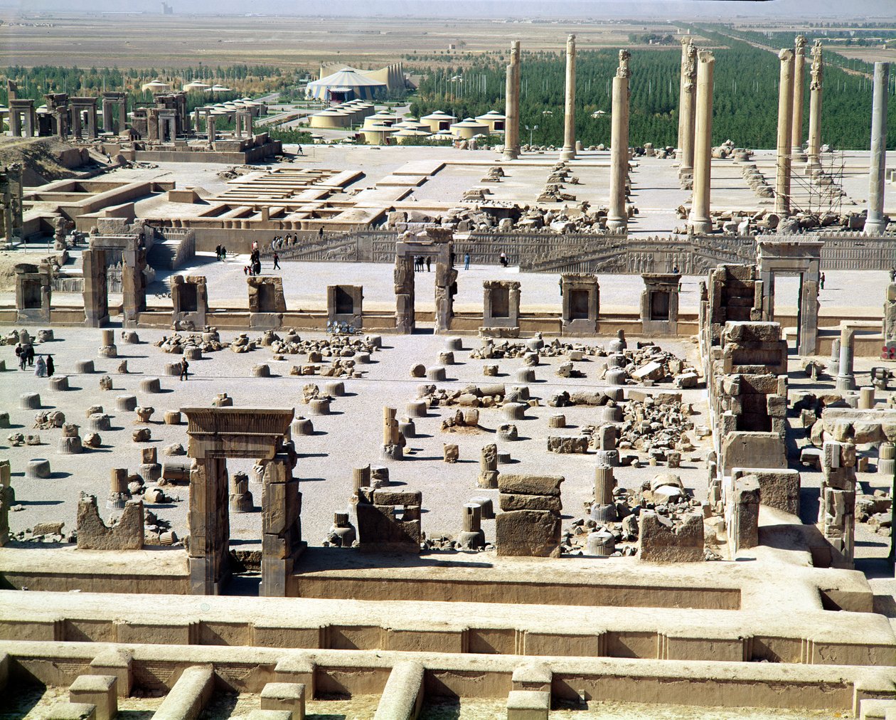 Sarayın genel görünümü, Ahameniş Dönemi, MÖ 6-5. yy by Unbekannt Unbekannt