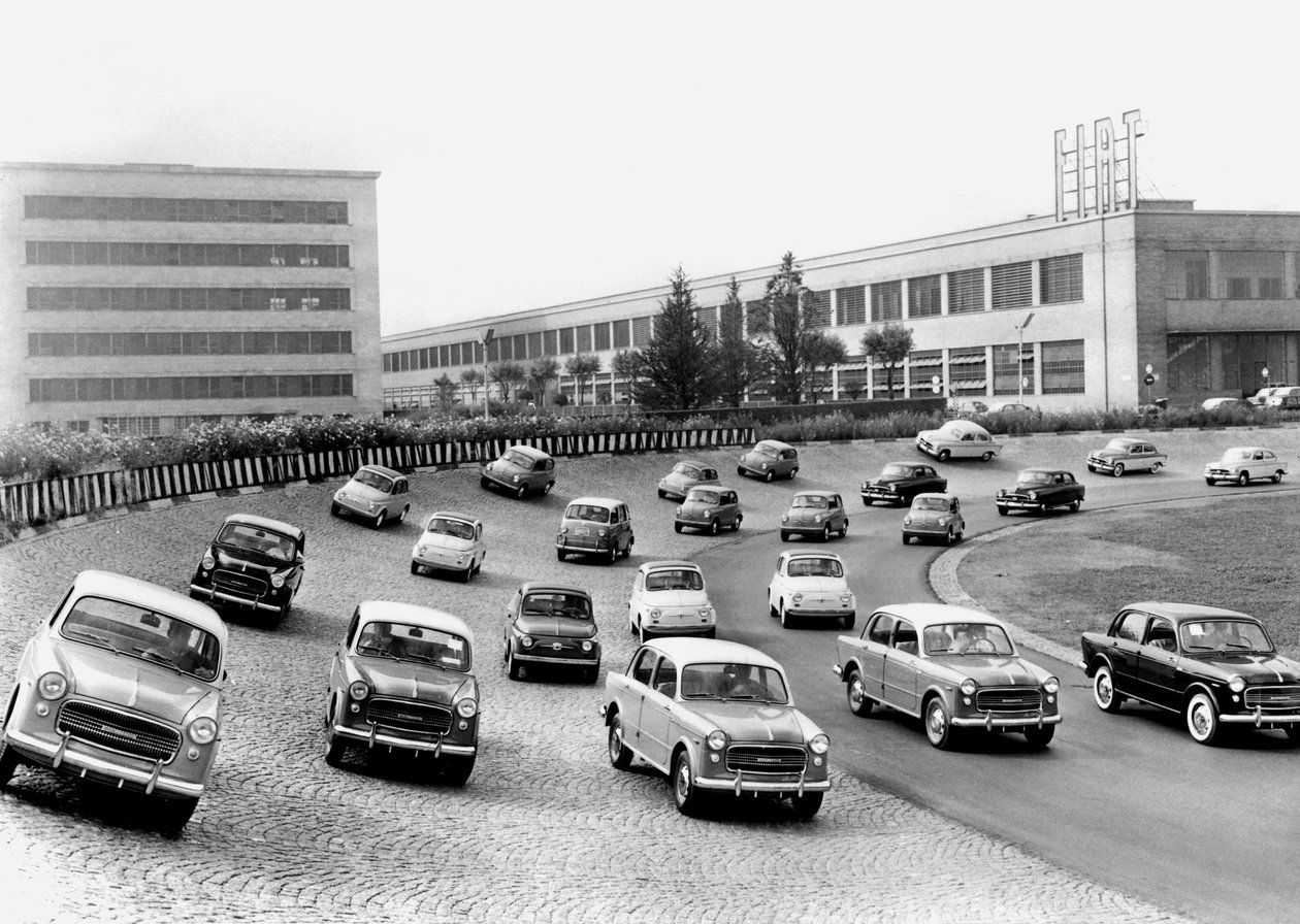 Fiat test pistinde arabaları test etmek, Mirafiori, Torino, 1958 by Unbekannt Unbekannt