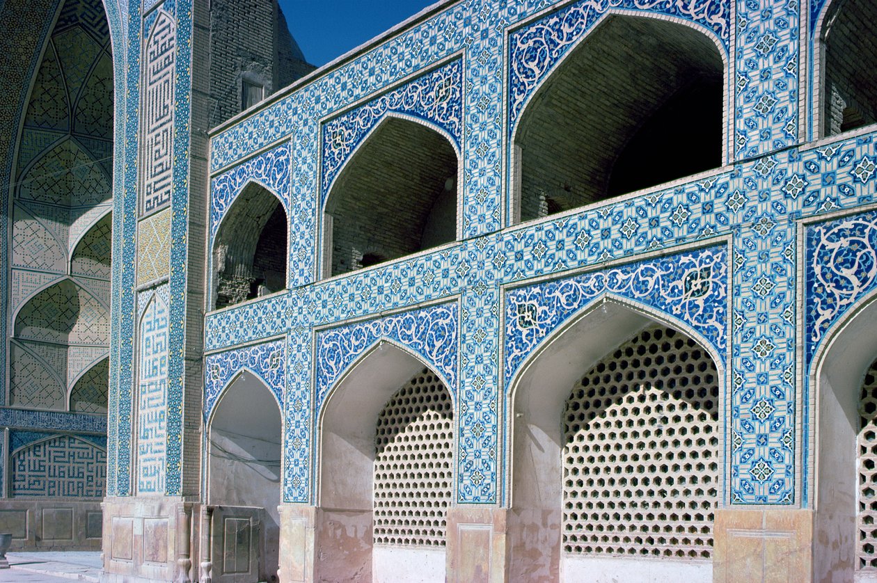 Avlu pasaj (rivak) ve Batı tonozlu giriş (eyvan) c.1121-2 (fotoğraf) by Unbekannt
