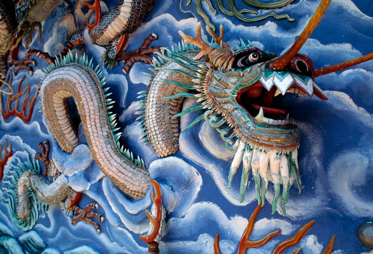 Dragons, Haw Par Villa (Tiger Balm Garden), Çin mitolojisi ve efsanelerine dayanan bir tema parkı, Singapur, Singapur Cumhuriyeti by Benjamin Baud