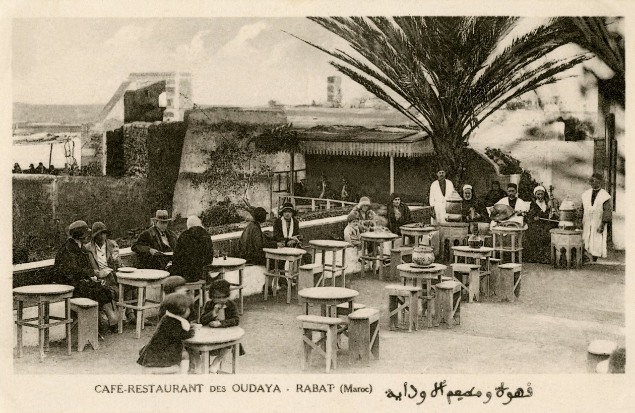 Fransızlar ve Faslılar Rabat#39;taki Oudaya Café#39;de by Unbekannter Künstler