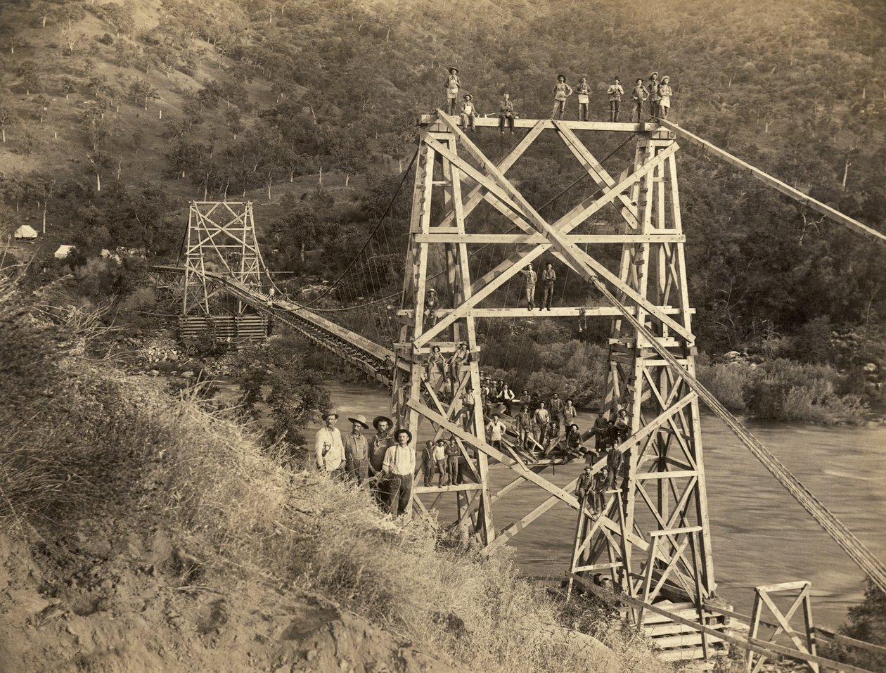 Fresno, California: 1890 Bu fotoğraf C.C. Curtis, Hiram T. Smith ve Austin D.Moore tarafından şirketleri Kings River Lumber için Sierras