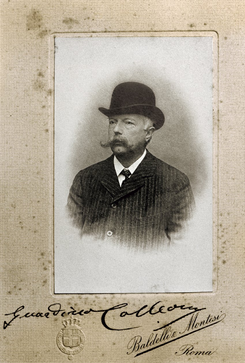 GUARDINO COLLEONI by Alec Hunter