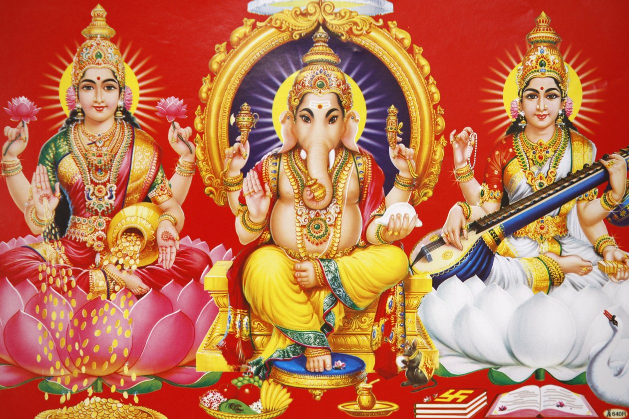 Hindu tanrıçası Laxmi, tanrı Ganesh ve tanrıça Saraswati (soldan sağa), Hindistan by Unbekannt