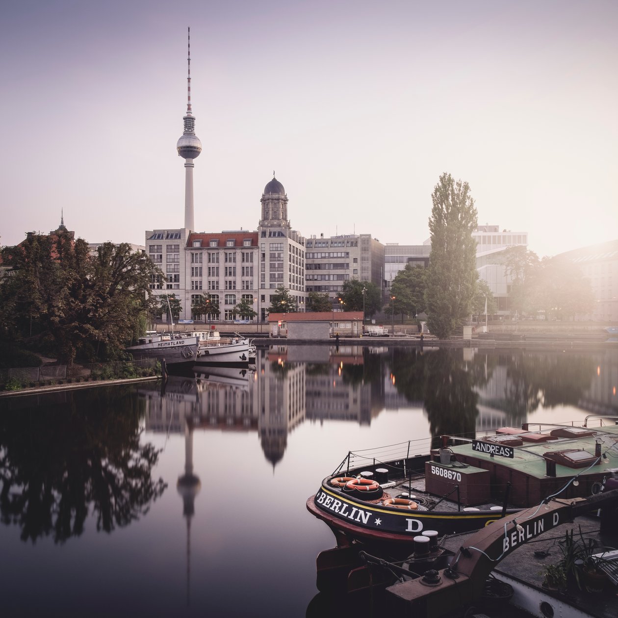 Tarihi Liman, Berlin, Almanya, 2015 (fotoğraf) by Leopold Blonder