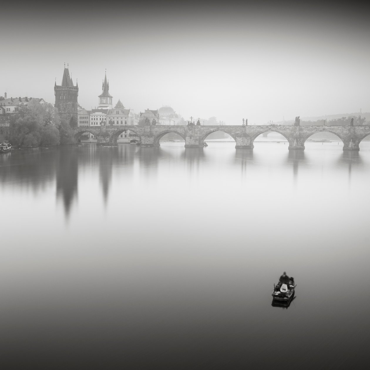 Charles Köprüsü, Çalışma 2, Prag, Çek Cumhuriyeti, 2015 (s / b fotoğraf) by Leopold Blonder