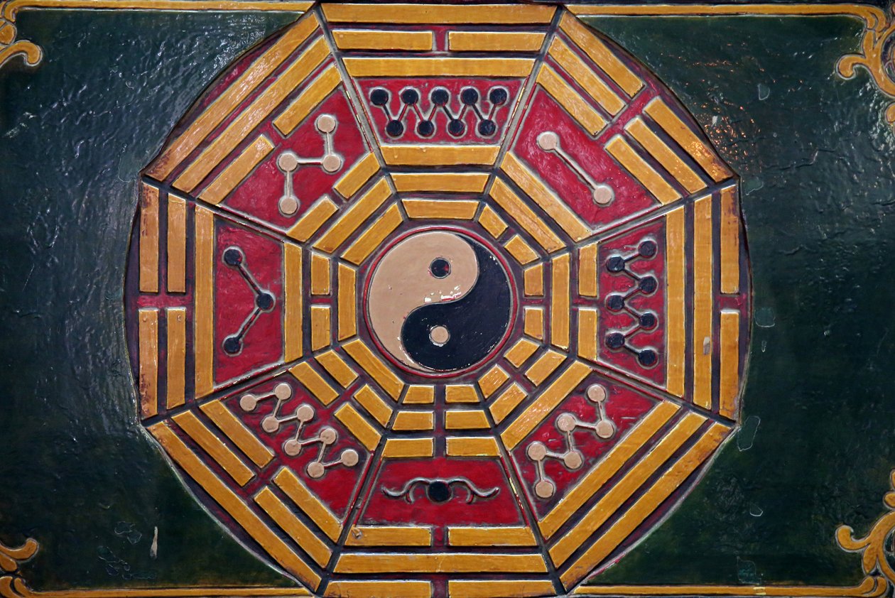 Khanh Van Nam Vien Taocu pagoda. Yin Yang sembolü. Ho Chi Minh Şehri. Vietnam by Unbekannt