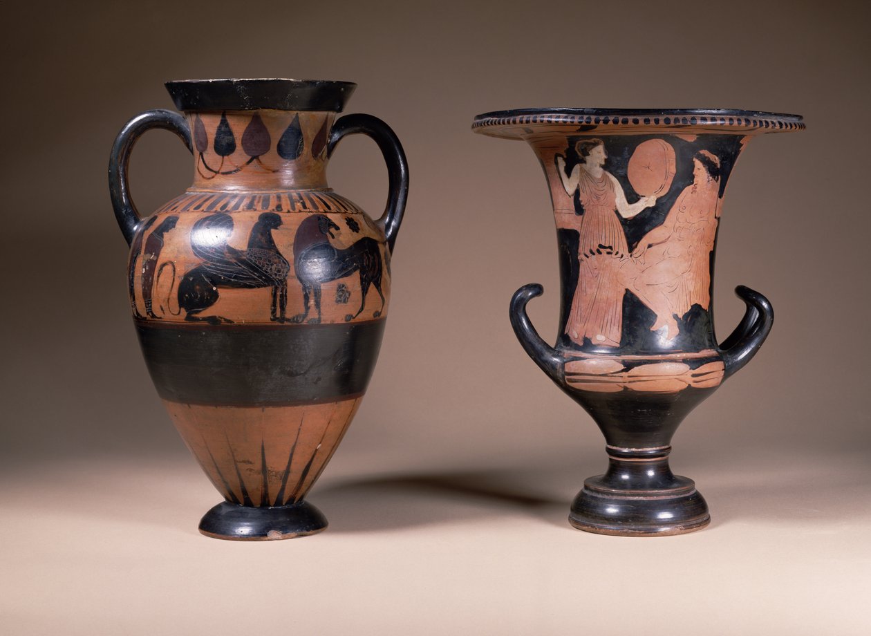 LtoR:siyah figürlü amfora oryantalize, Yunan, MÖ 6. yy; kırmızı figürlü kaliks-krater, Yunan, Güney İtalya, MÖ 4. yy (çömlek) by Unbekannt