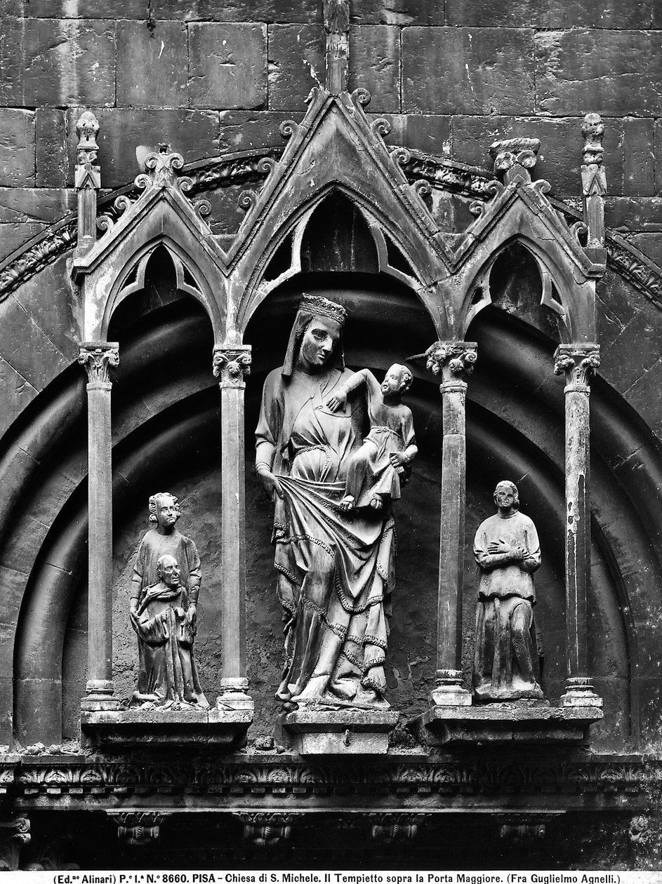 Çocuklu Madonna ve iki Aziz. Ana Portal, Borgo, Pisa