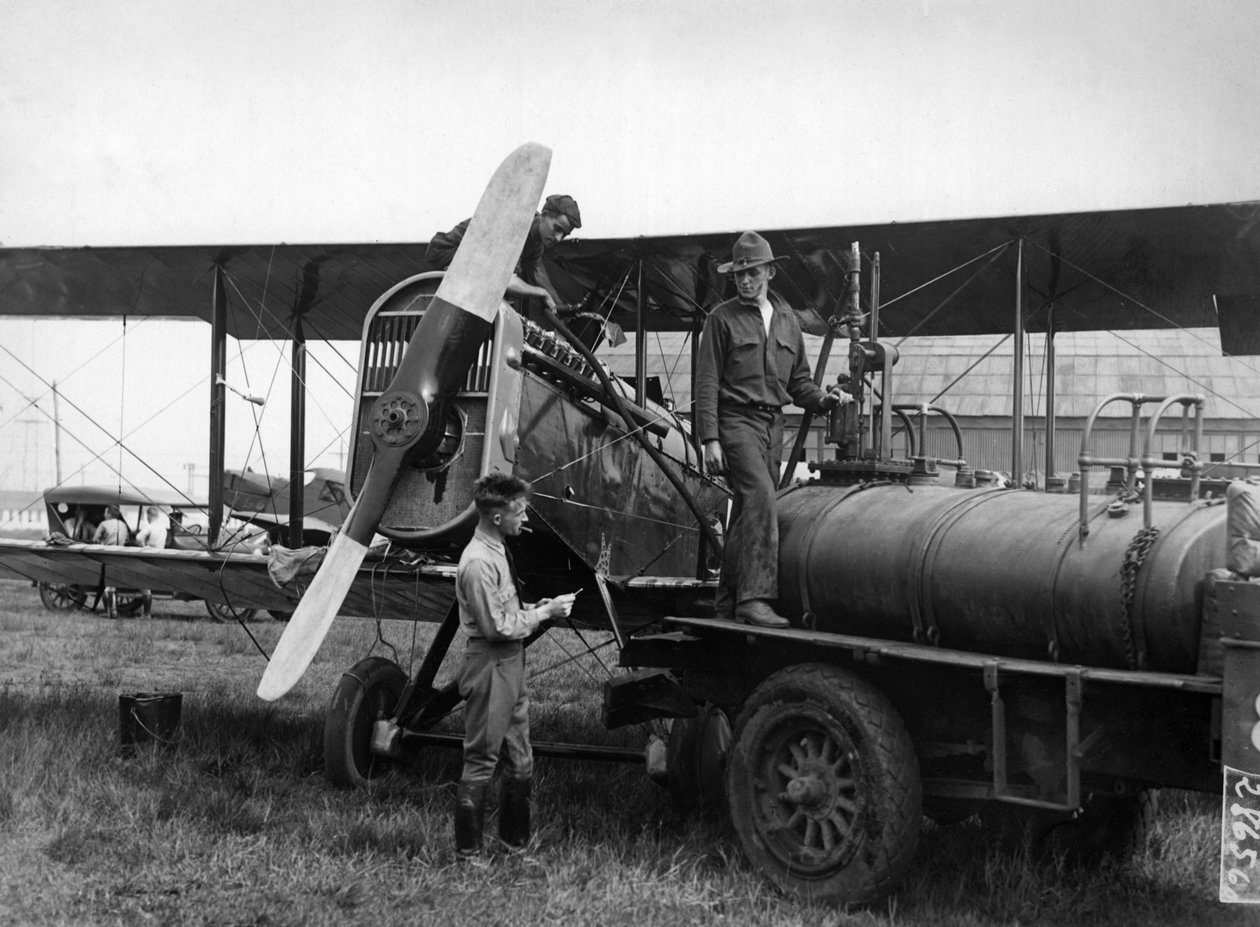 Mitchel Field (Long Island), ABD, 15 Temmuz by William M. Timlin