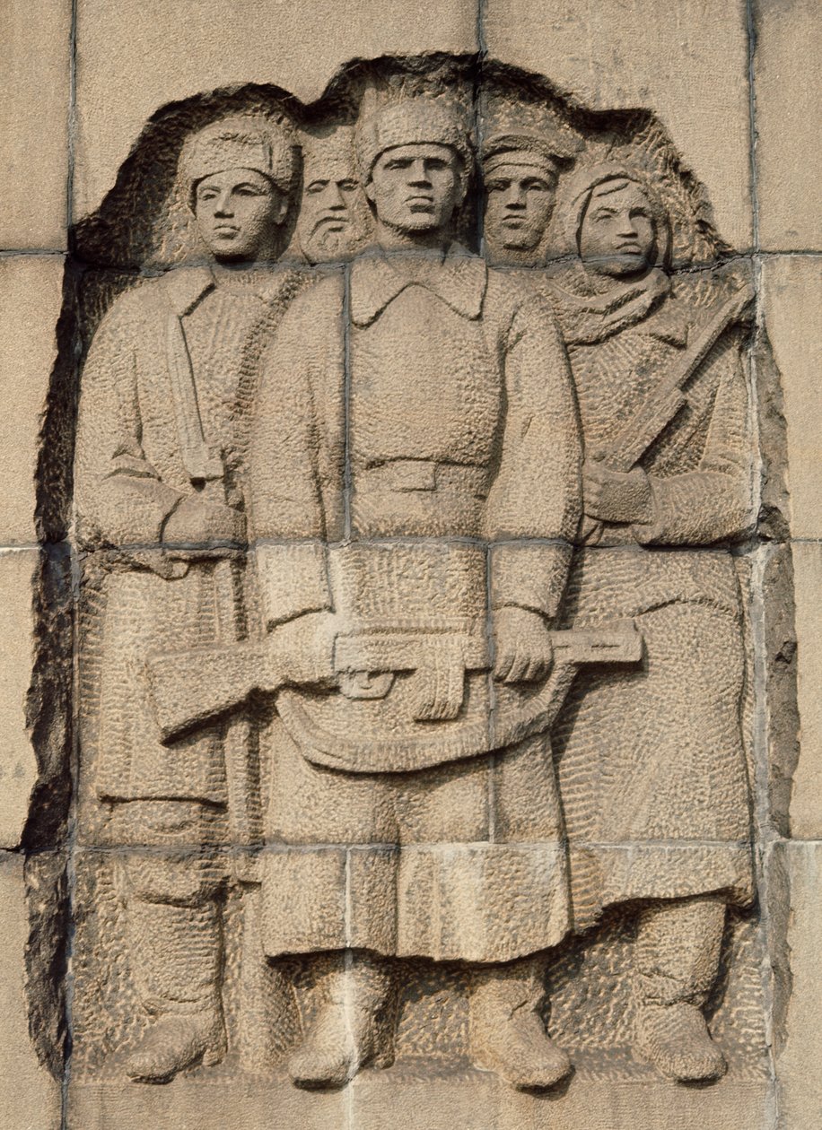 Leningrad şehrinin 900 günlük Alman kuşatması sırasında Rus halkının direnişi anıtı, Pskarevski Mezarlığı, kabartma, St Petersburg, Rusya, 20. yüzyıl by Benjamin Baud