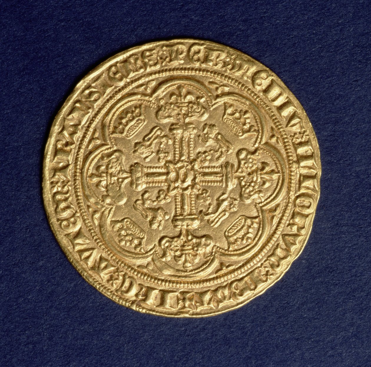 Noble of Edward III (1312-77) çapraz bir desen gösteren ters, Calais nane, 1344 (altın) tanıtıldı (ön yüz için bkz: 110161) by Unbekannt