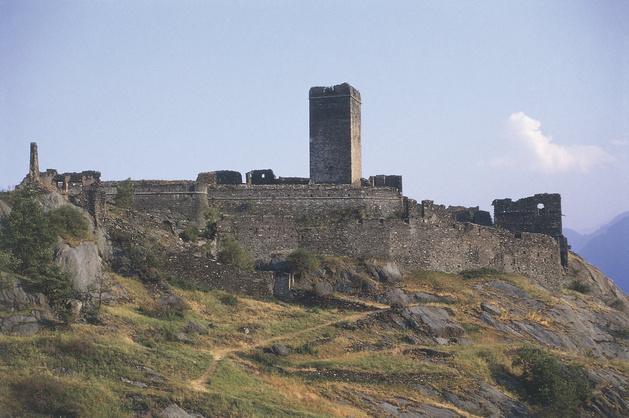 Bir binanın eski harabesi, Castello St. Germain, Montjovet, Valle D