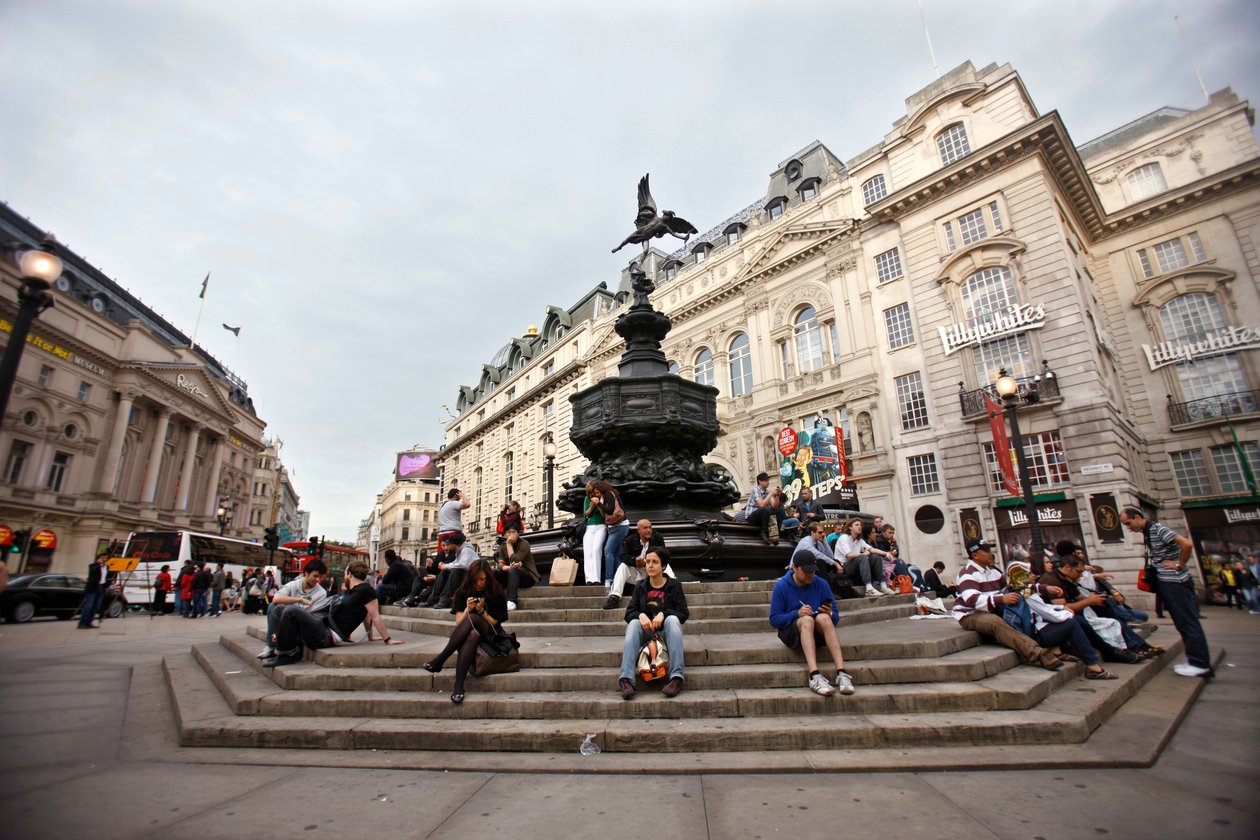 Piccadilly Circus, Londra (fotoğraf) by Unbekannt