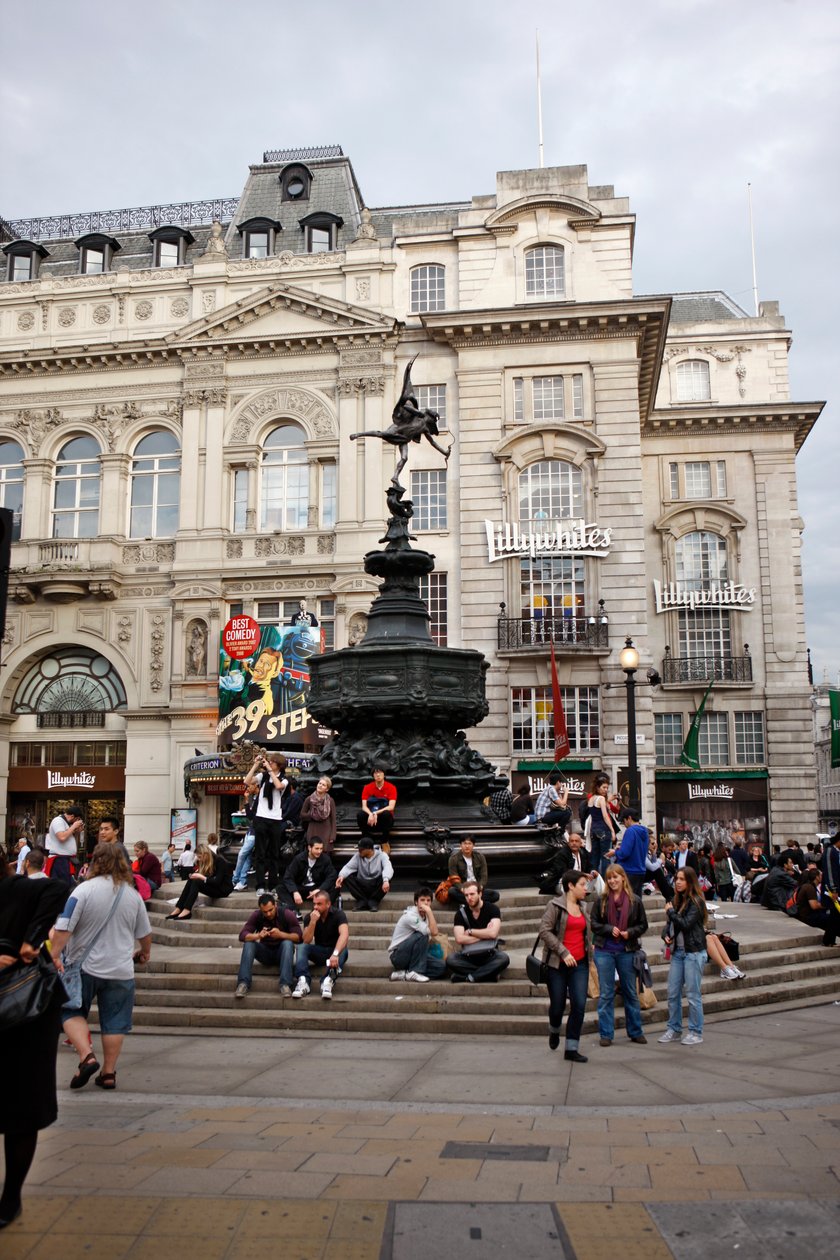 Piccadilly Circus, Londra (fotoğraf) by Unbekannt