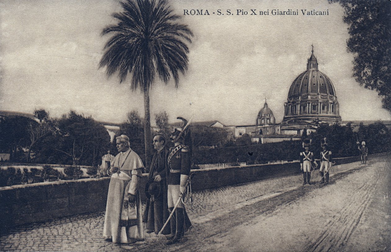 Papa Pius X (1835-1914) Roma sokaklarında yürürken - Kartpostal 1903-1914 by William M. Timlin
